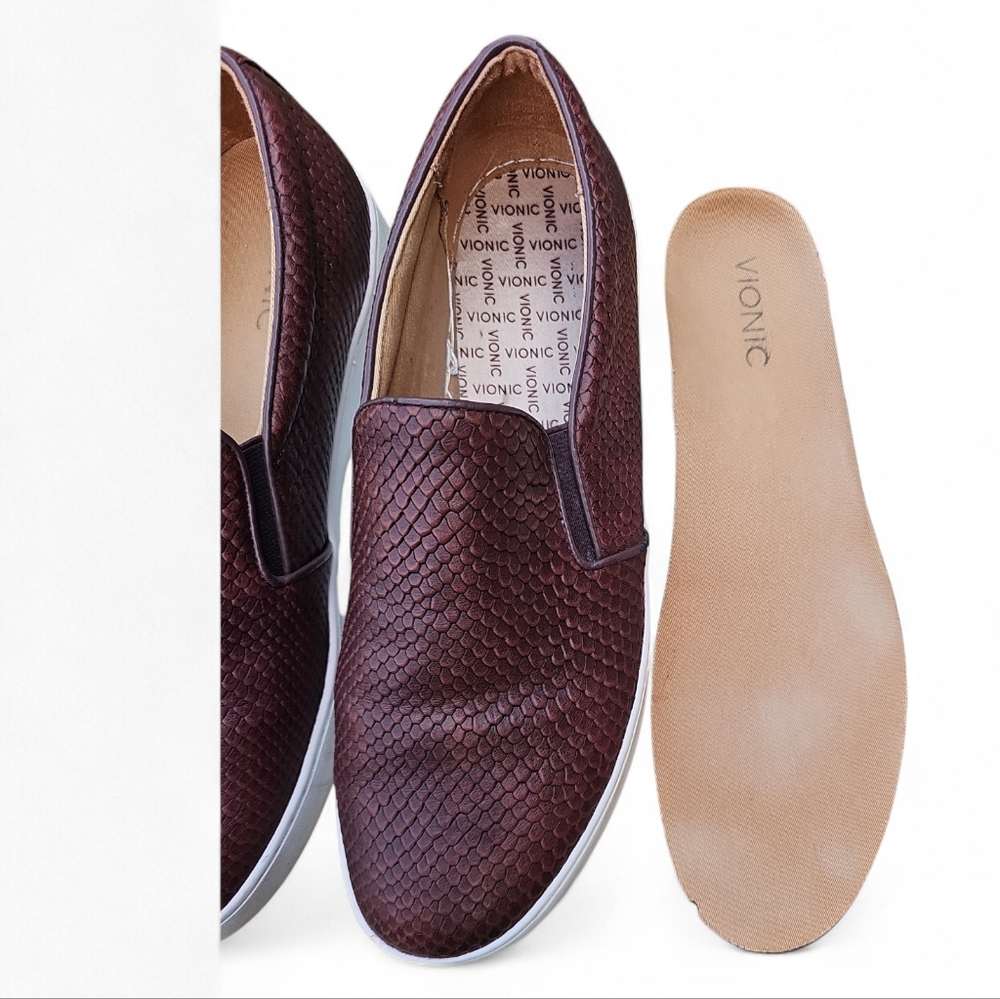 Vionic Midi SnakeTextured Maroon Slip-On Sneakers Size 10 - Picture 5 of 8